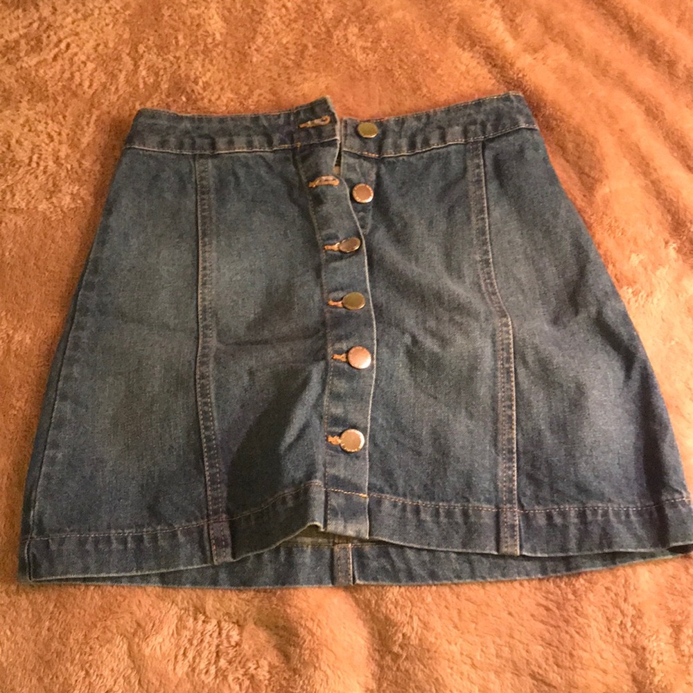 Size 2 women’s jean skirt